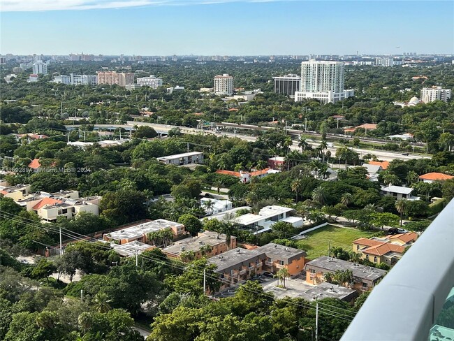 Building Photo - 2101 Brickell Ave