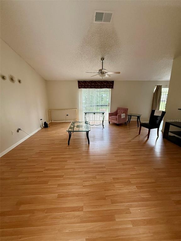 Building Photo - 232 Strawflower Ct