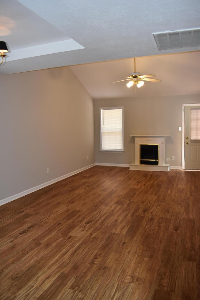 Building Photo - 354 Crawford Mill Ln