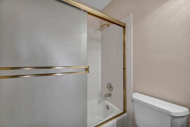 Building Photo - Single Story Home Located on a Ranch