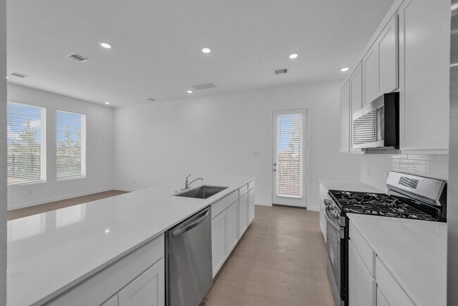 Building Photo - 12639 Blue Catfish Ln