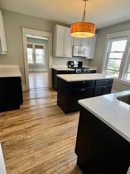 Building Photo - 751 Starkweather Ave