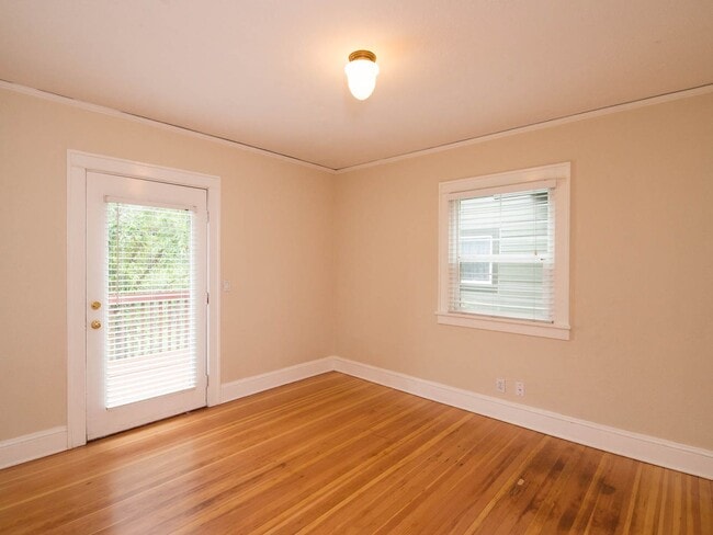 Building Photo - 5934 N Missouri Ave