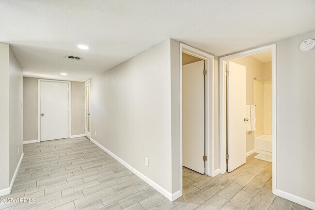 Building Photo - 14236 N 23rd St