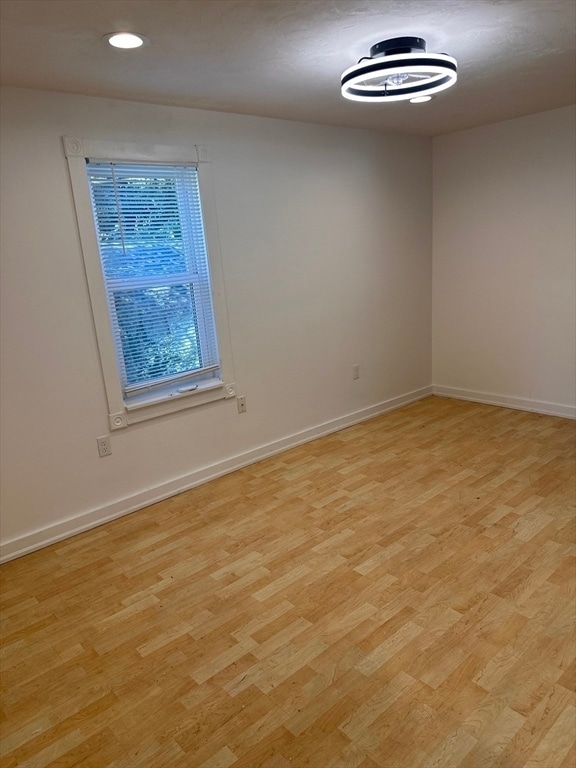 Building Photo - 39 Raymond St