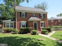 Building Photo - 9603 Evergreen St