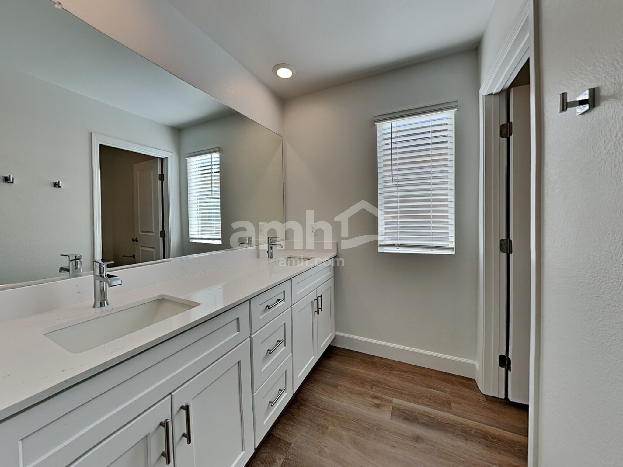 Building Photo - 6489 Rush Avenue
