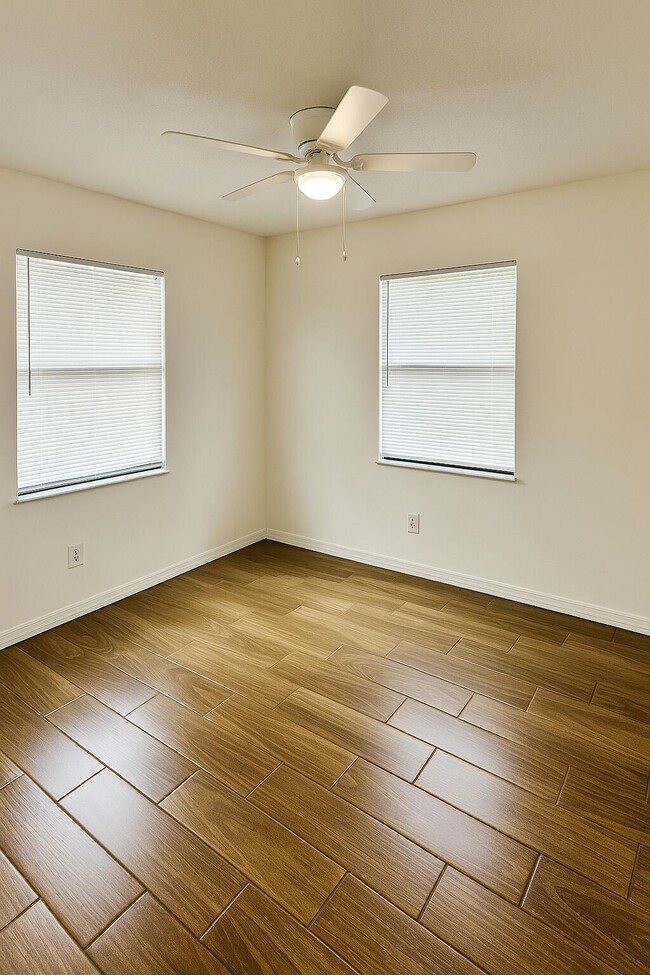 Building Photo - 1892 SW Biltmore St