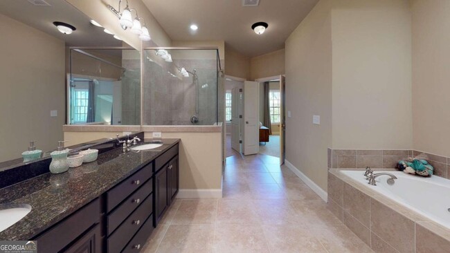 Building Photo - 3680 Brookhaven Manor Crossing NE