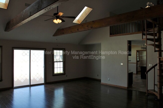 Building Photo - 1210 Plantation Lakes Cir