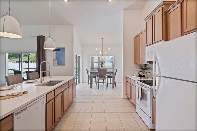 Building Photo - 11 Wheeler Ln