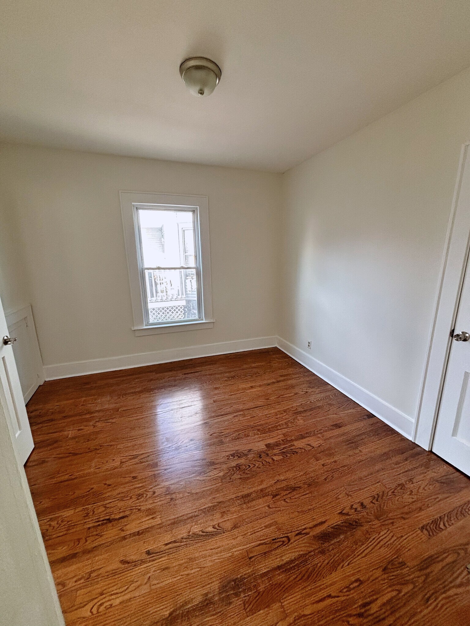 Building Photo - 201 Lillian Ave