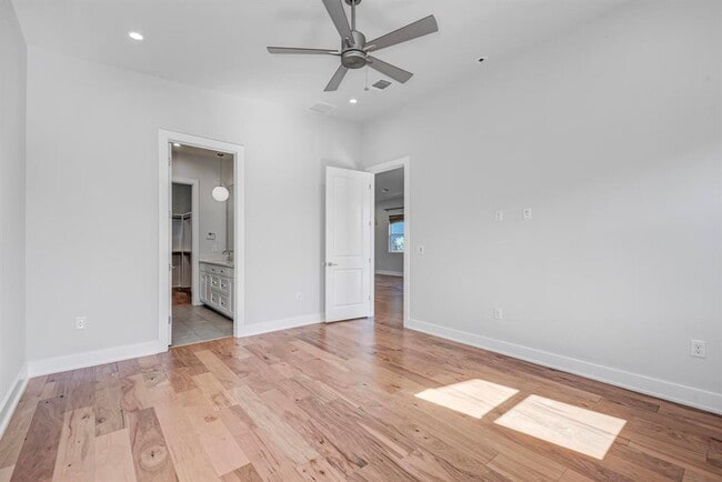 Building Photo - 6401 Keegans Dr