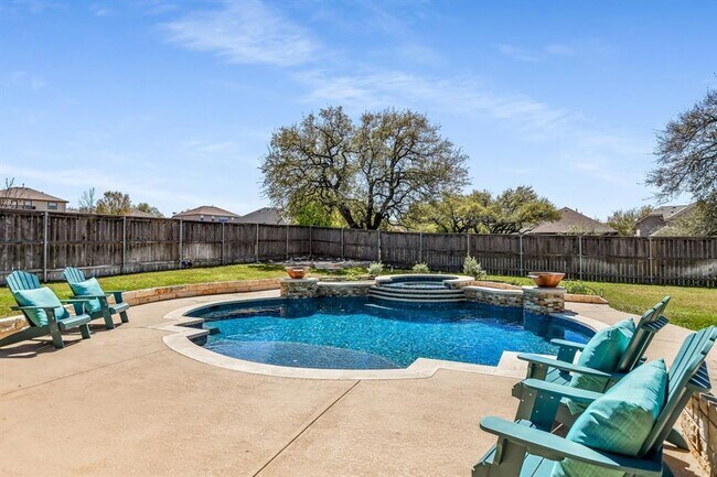 Building Photo - Leander - 4 bedroom, 3.5 bath home with a pool - Highlands at Crystal Falls