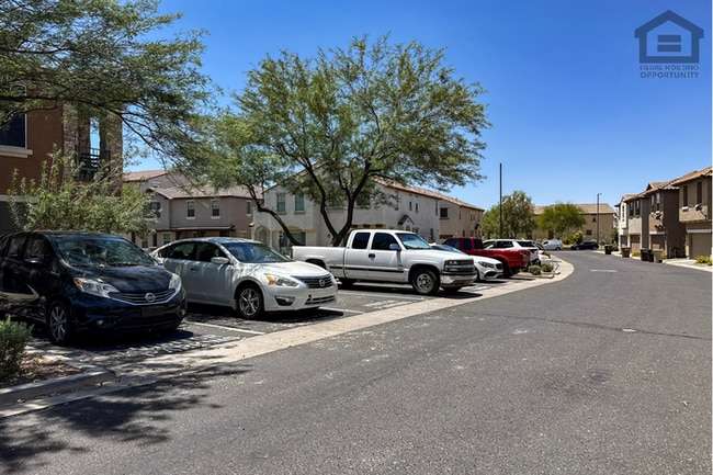 Building Photo - 3Bed/2.5Bath Three-Story Townhouse in Vistancia! Ready for Immediate Move-In! – 2 CAR GARAGE!