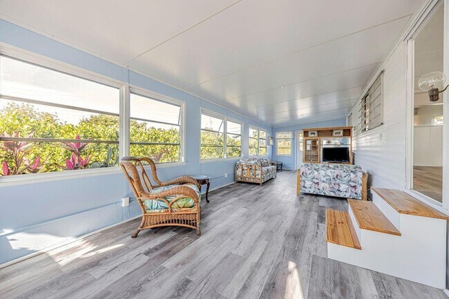Building Photo - 14556 Glenview Dr