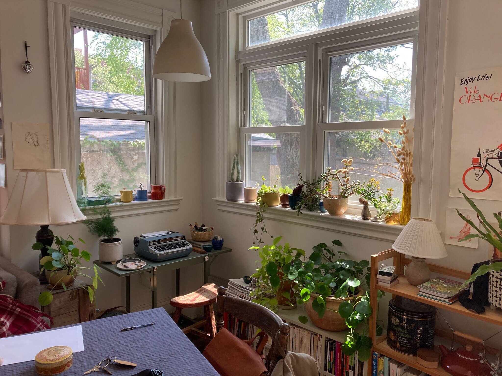 Building Photo - 184 School St