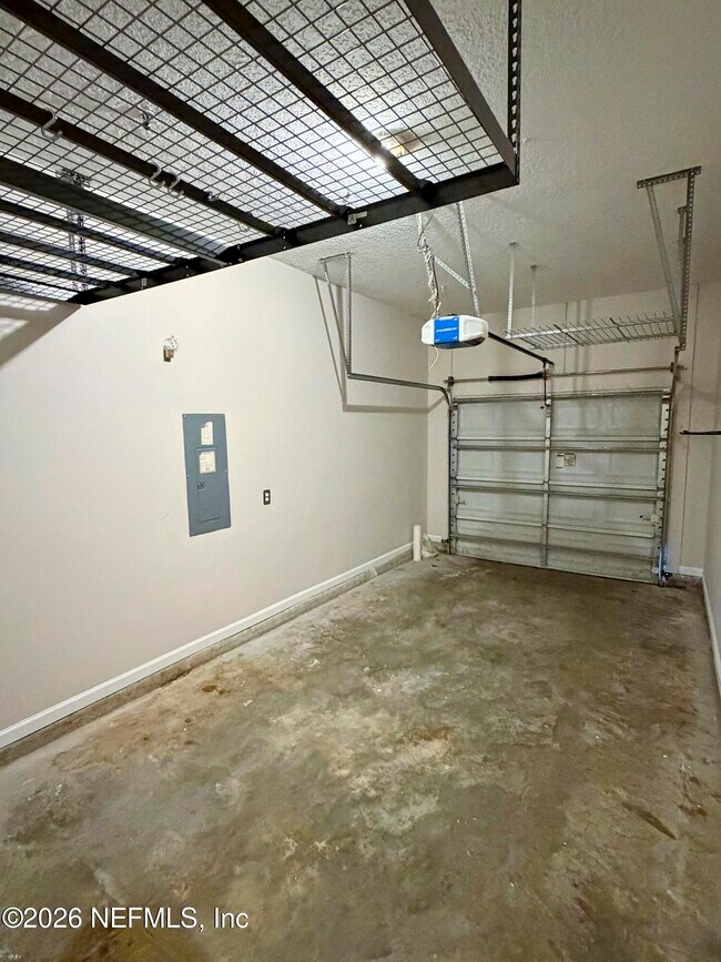 Building Photo - 8212 White Falls Blvd