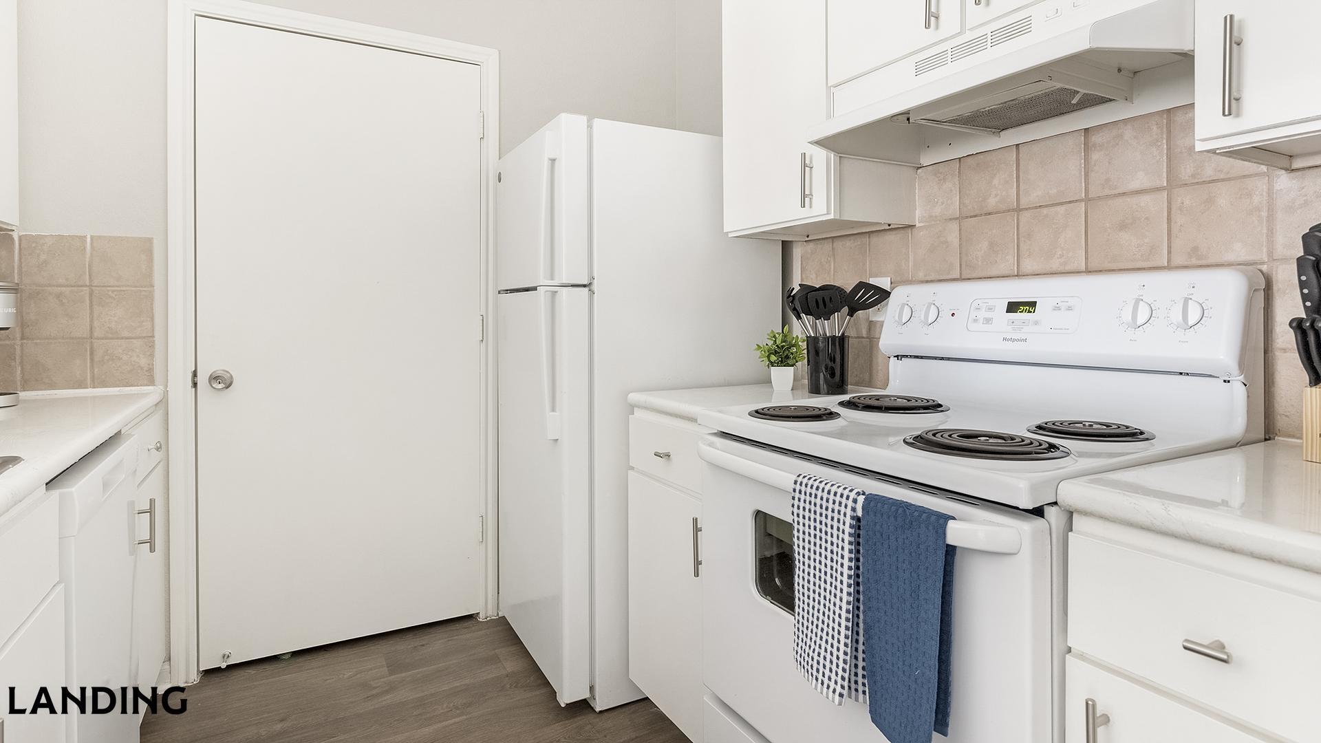 Building Photo - 9835 Fredericksburg Rd