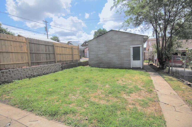 Building Photo - 3928 Potomac St