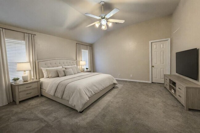 Building Photo - 1224 Capitol Dr