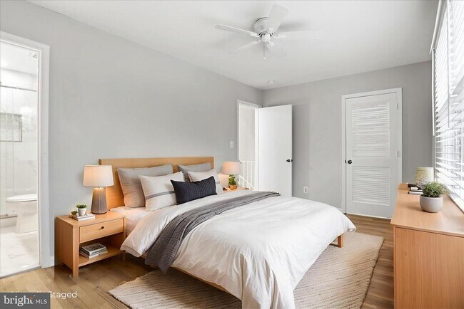 Building Photo - 8209 Carrleigh Pkwy