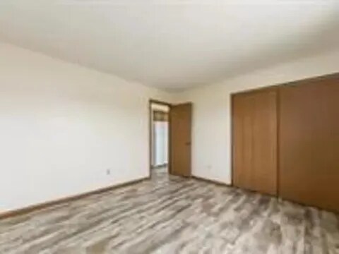 Building Photo - 573 Irving Wick Dr E