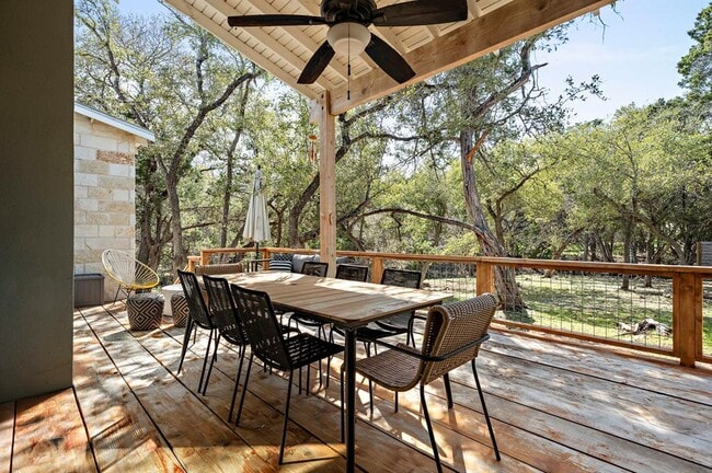 Building Photo - 805 Gallagher Dr