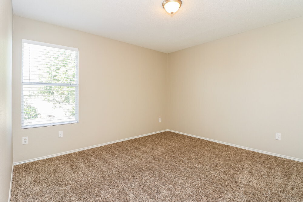 Building Photo - 8728 Polo Dr