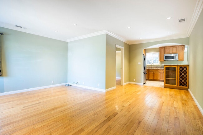 Primary Photo - 10744 Charnock Rd