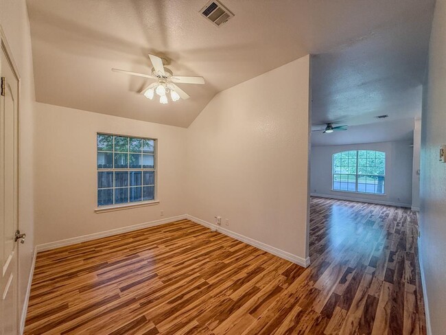 Building Photo - 16908 Cactus Blossom Dr