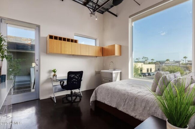 Building Photo - 7020 E 1st Ave