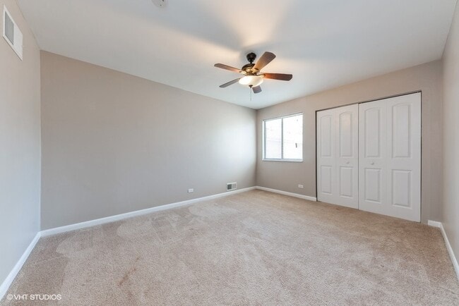Building Photo - 1030 Emerald Dr