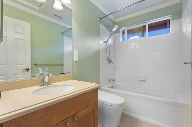 Building Photo - Executive Living in Kamakana at Hoakalei