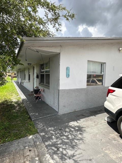 Primary Photo - 851 SW 9th St