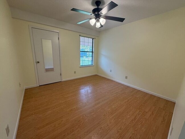 Building Photo - Gulf Breeze - Santa Rosa Shores - 3 bedroo...