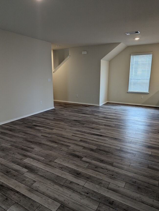 Building Photo - 98 Pacific Loon St