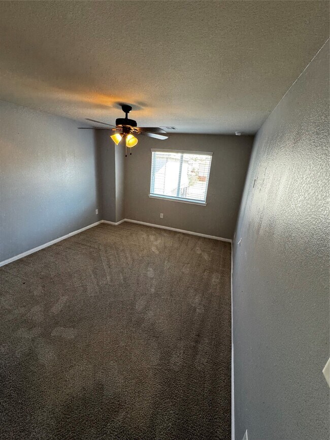 Building Photo - 5746 Manning Crk Trl