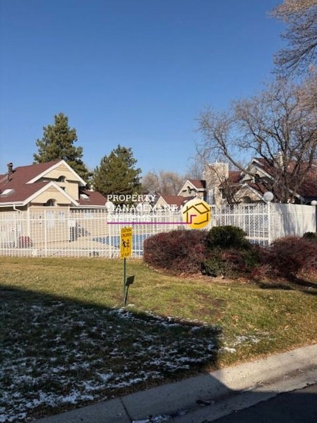 Building Photo - 2 Bedroom Condo in Taylorsville!