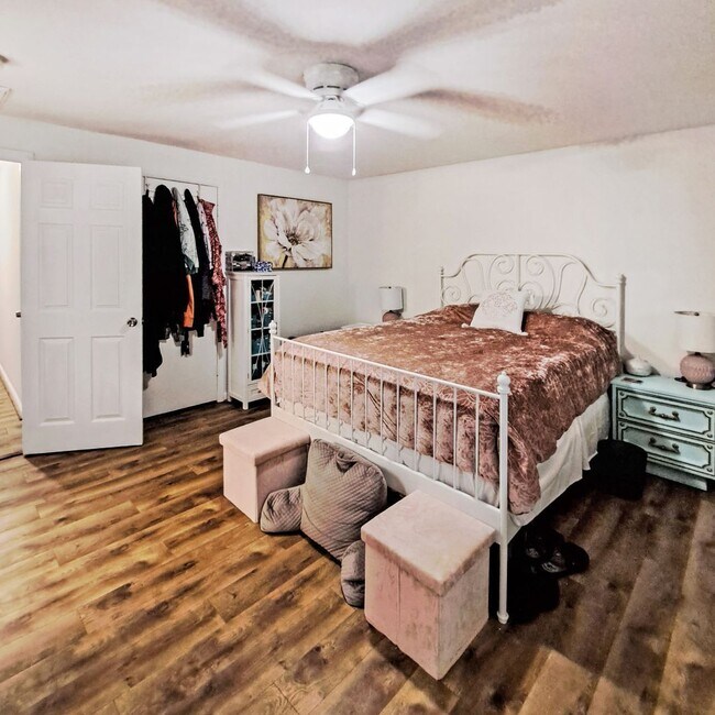 Building Photo - 3506 Lisa Ln