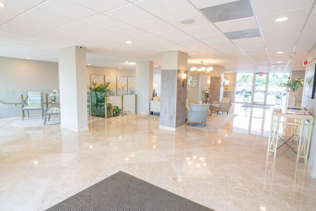 Building Photo - 2701 N Ocean Blvd