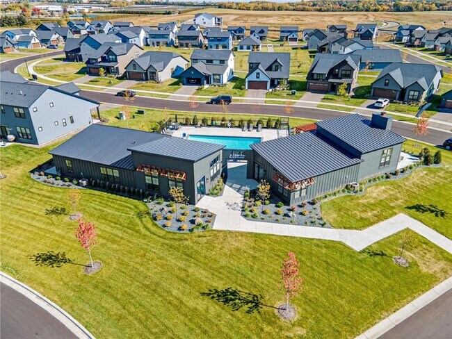 Building Photo - 10027 Newport Path