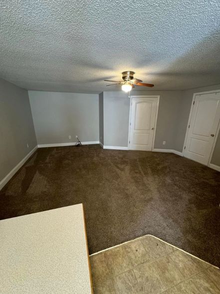 Building Photo - 40 Hanna Dr