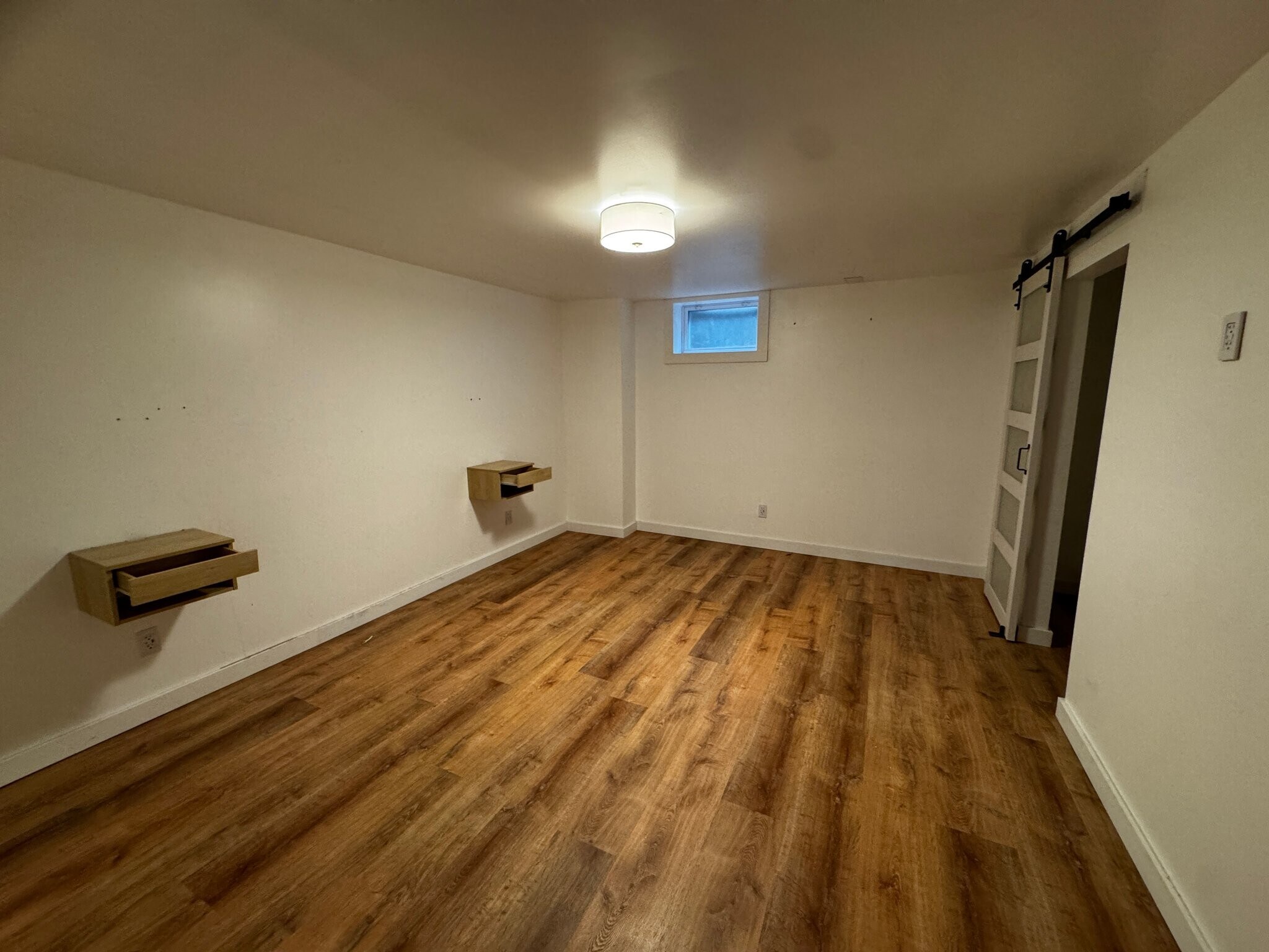 Building Photo - 2333 Hanover Dr