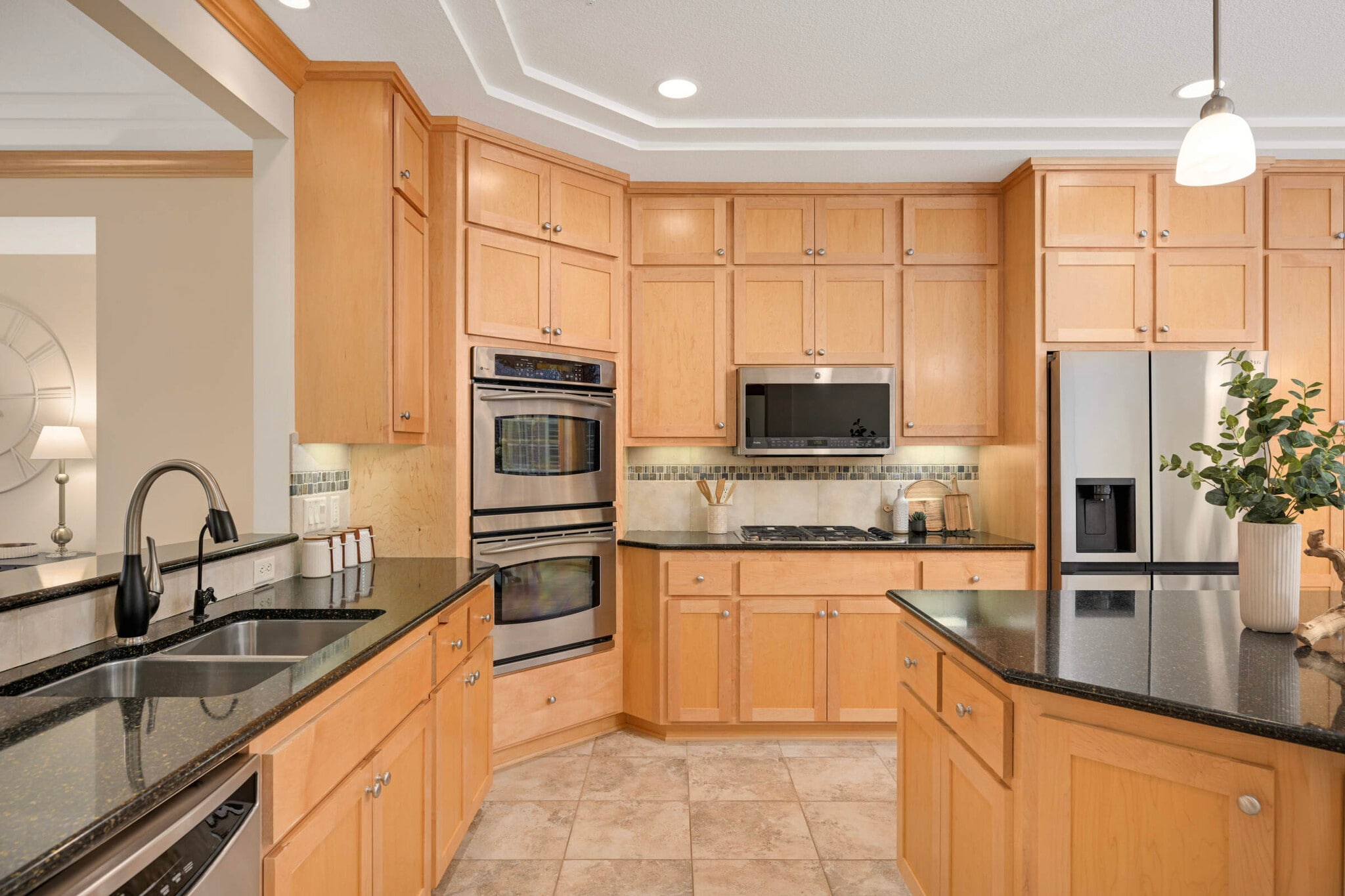 Building Photo - 10855 Falling Water Ln