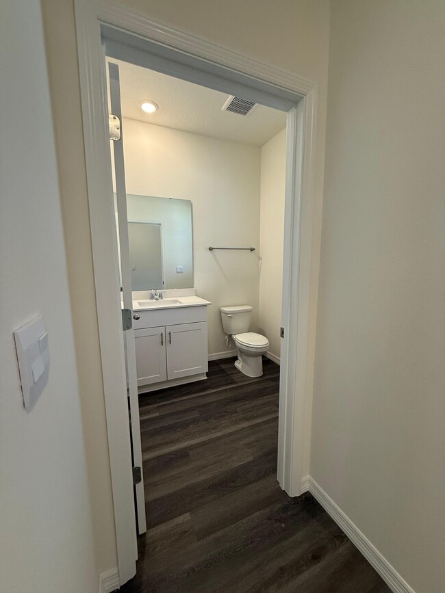 Building Photo - 11840 Shine View Ln