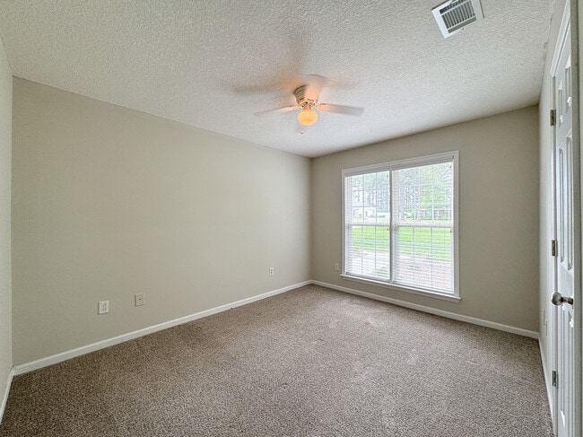Building Photo - 1159 Bartlett Dr