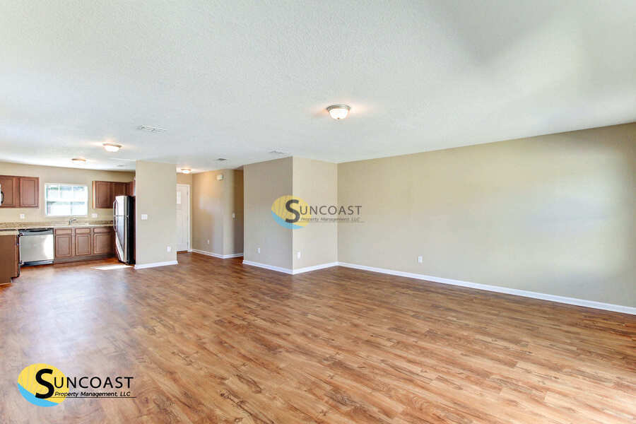 Building Photo - 4525 Glendas Meadow Dr