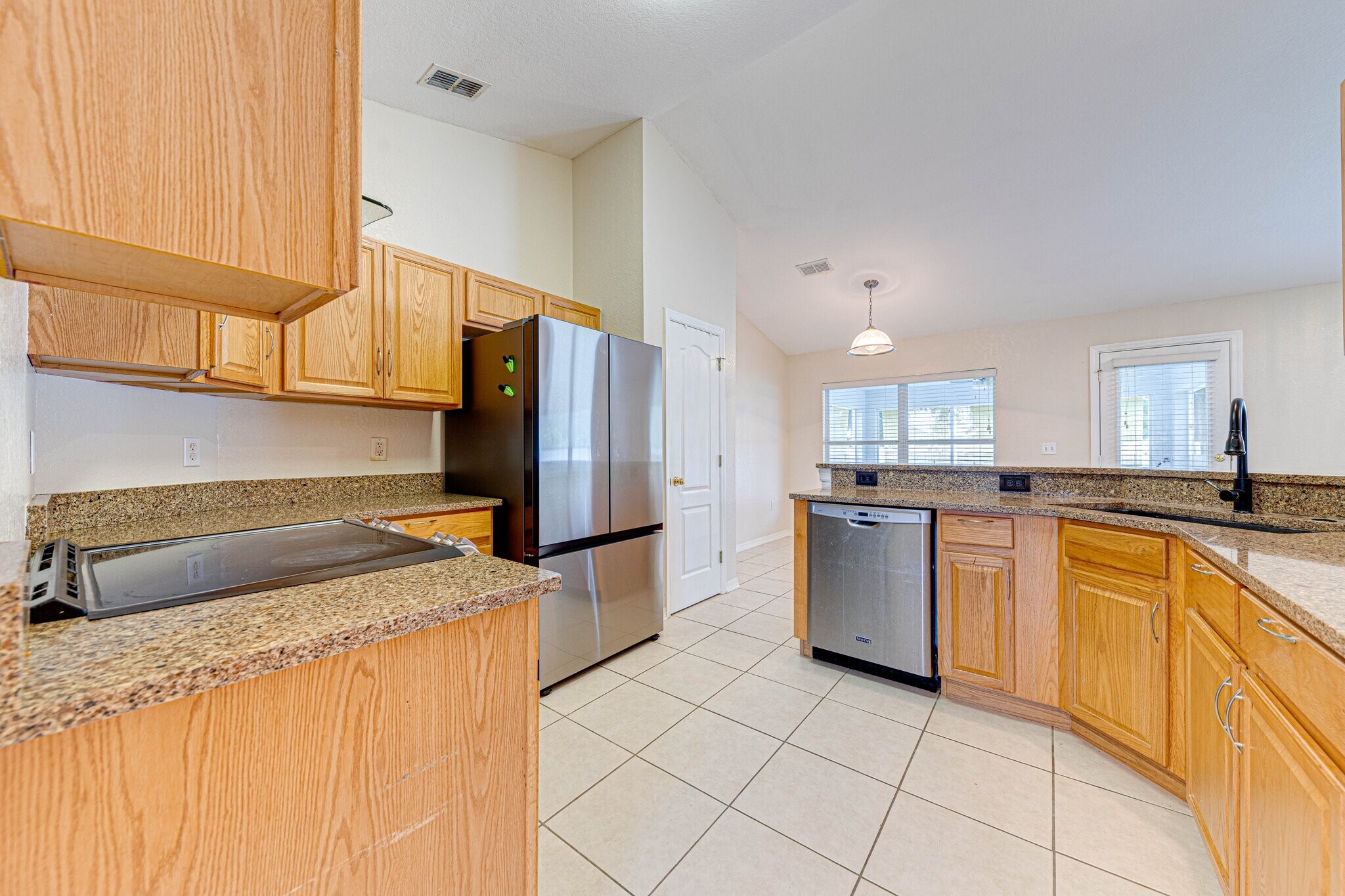 Building Photo - 1176 Lake Pl Ct