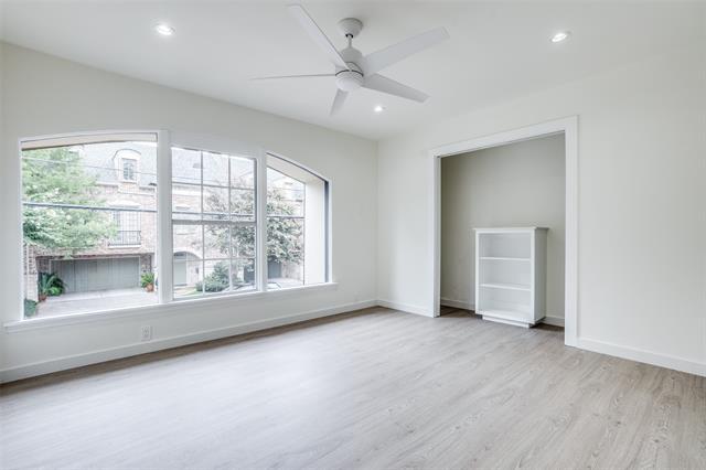 Building Photo - 5901 Auburndale Ave